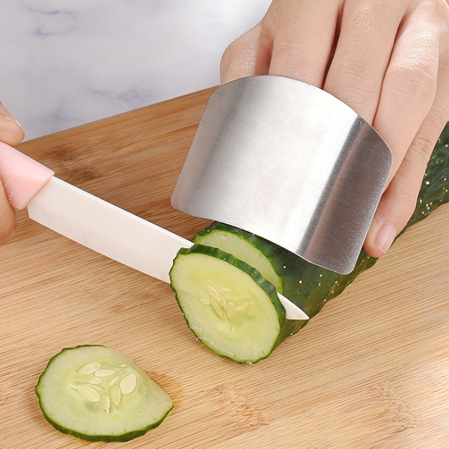 Kitchen Stainless Steel Finger Protector Guard from Cutting Finger Protector fruit and vegetable cutting tool